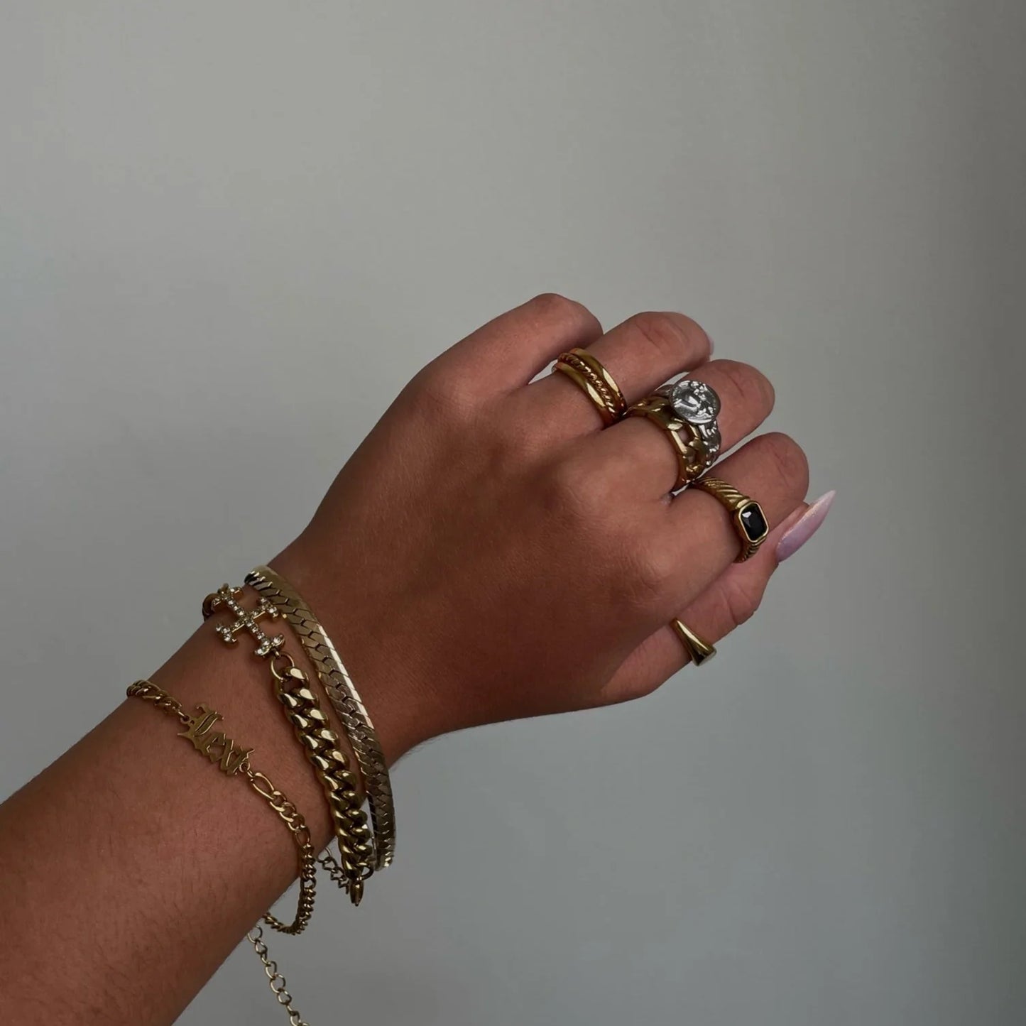 Essential Ring Set