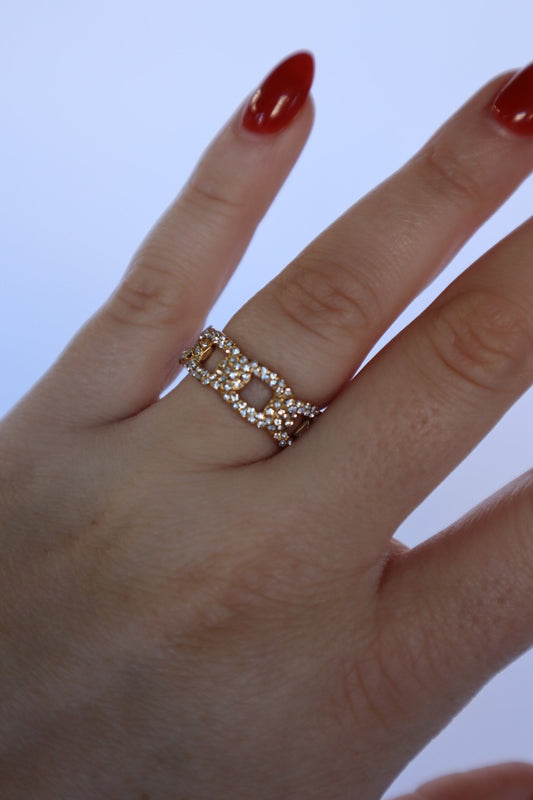 Essential Iced Chain Link Ring