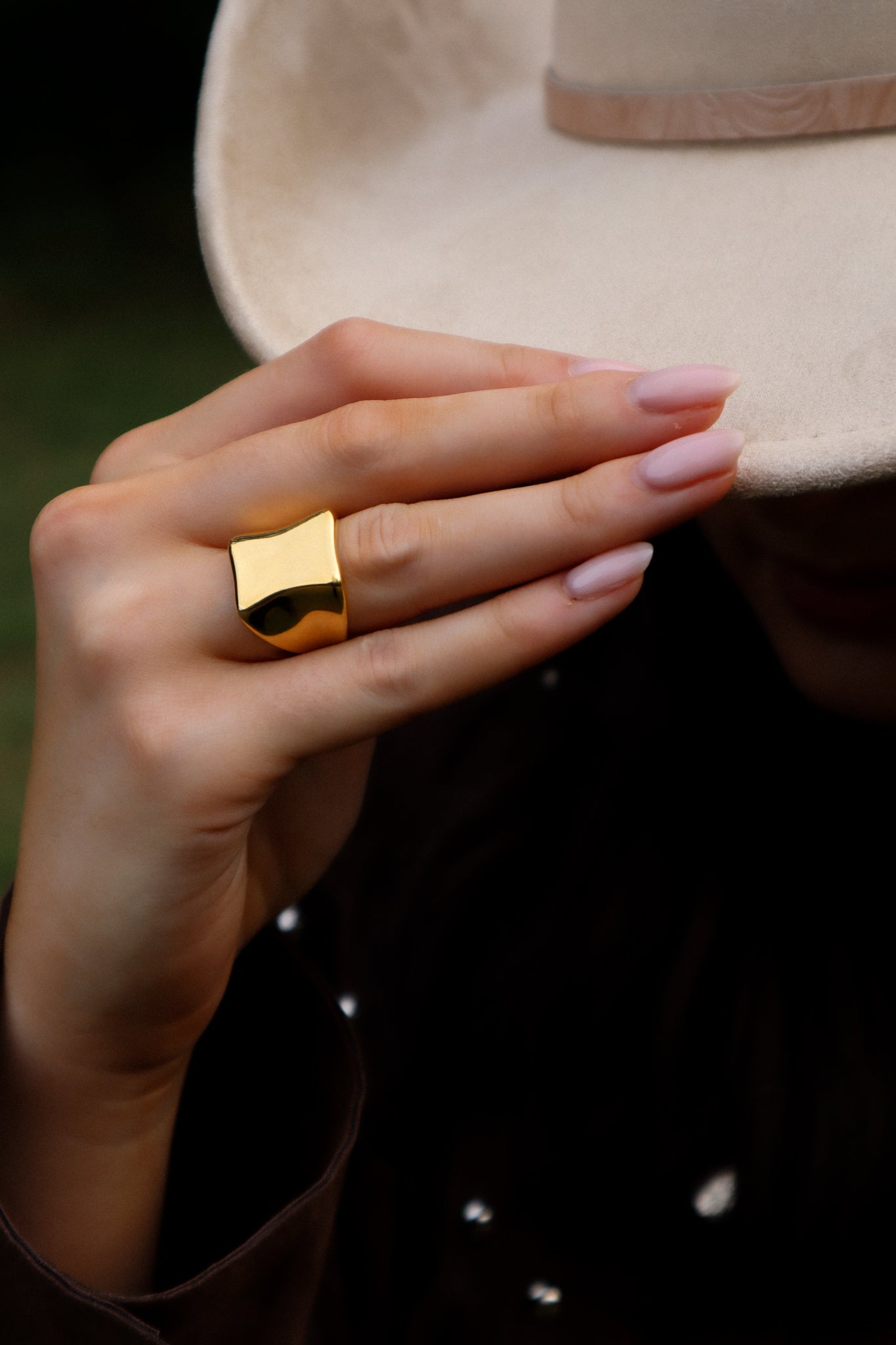 Hourglass Signet Ring
