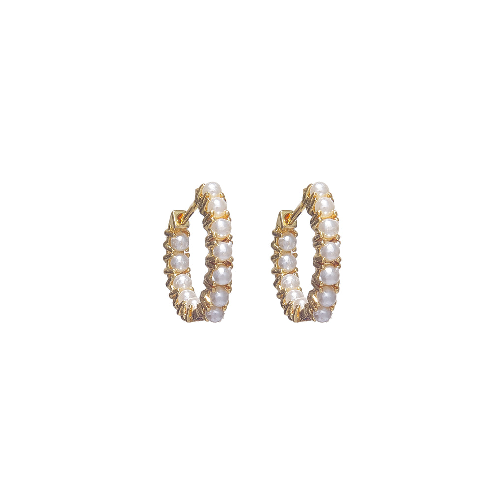 Classy high-fashion mini pearl hoops earrings - gold
