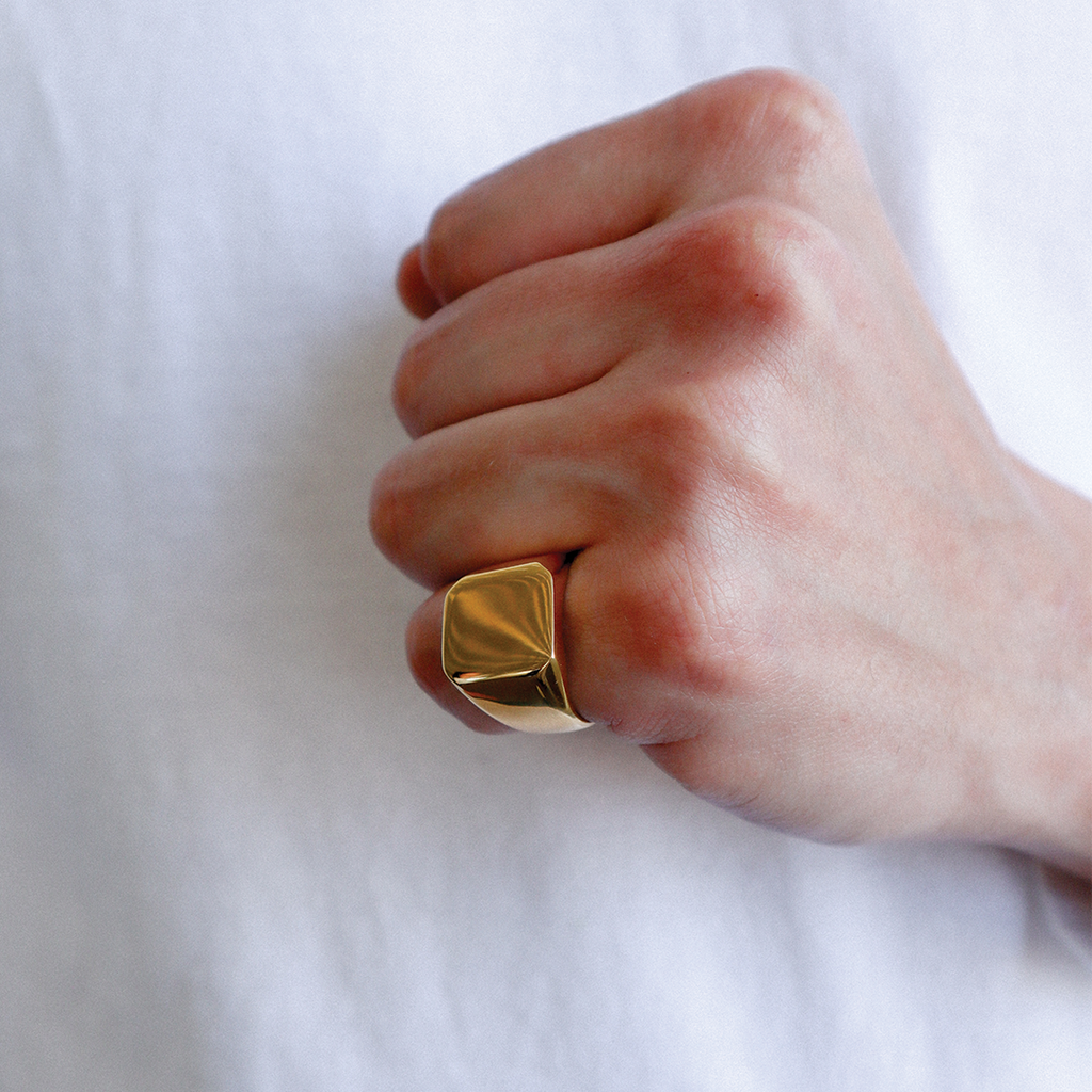 Classic Signet Ring
